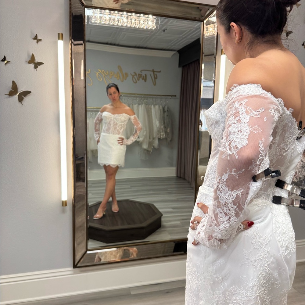 UNTAMED PETALS BY AMANDA JUDGE White Off-Shoulder Sleeveless Bodycon Dress - Picture 5 of 8
